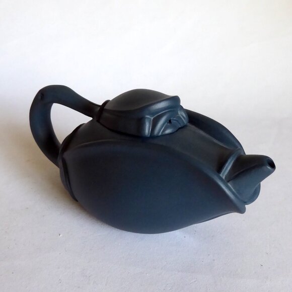 VINTAGE NEW TRADITIONAL CHINESE YIXING LOTUS FLOWER BUD BLOOM CLAY TEAPOT - Picture 4 of 15